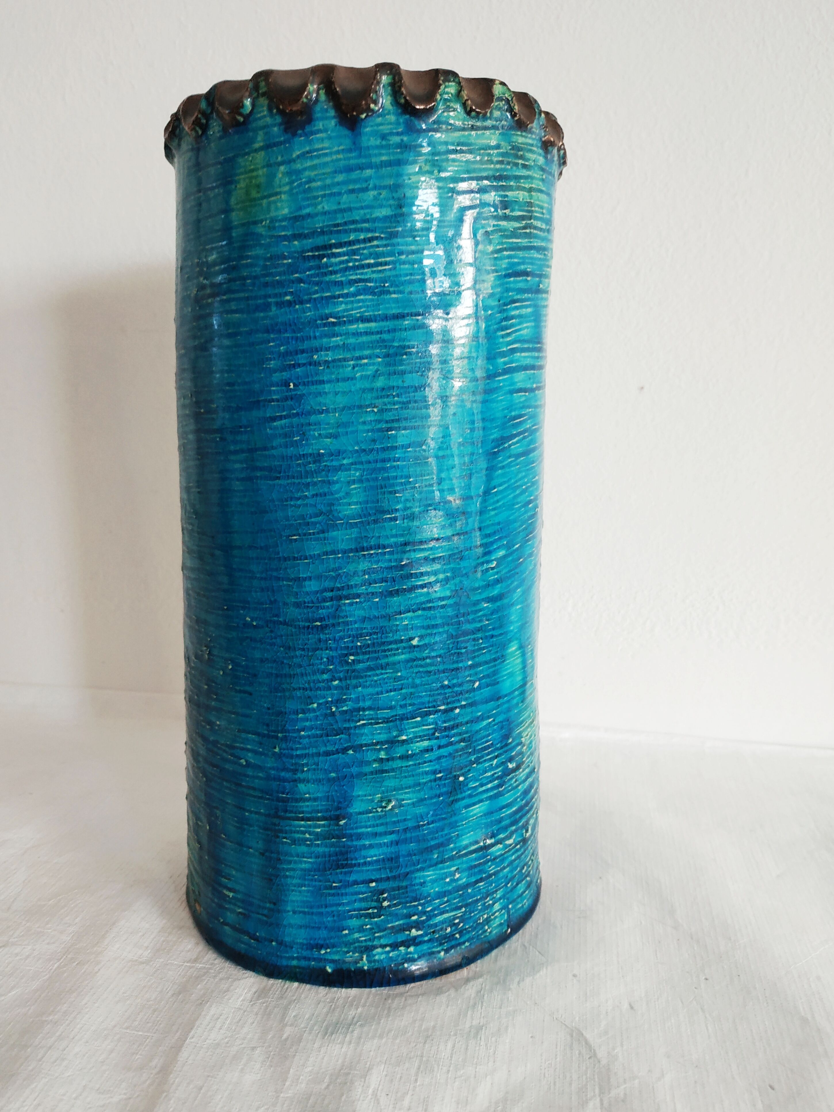 Triki's blue glaze roller vase