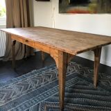Farm table