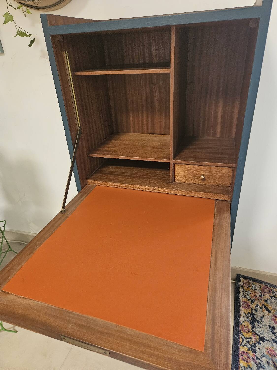 Secretary storage unit