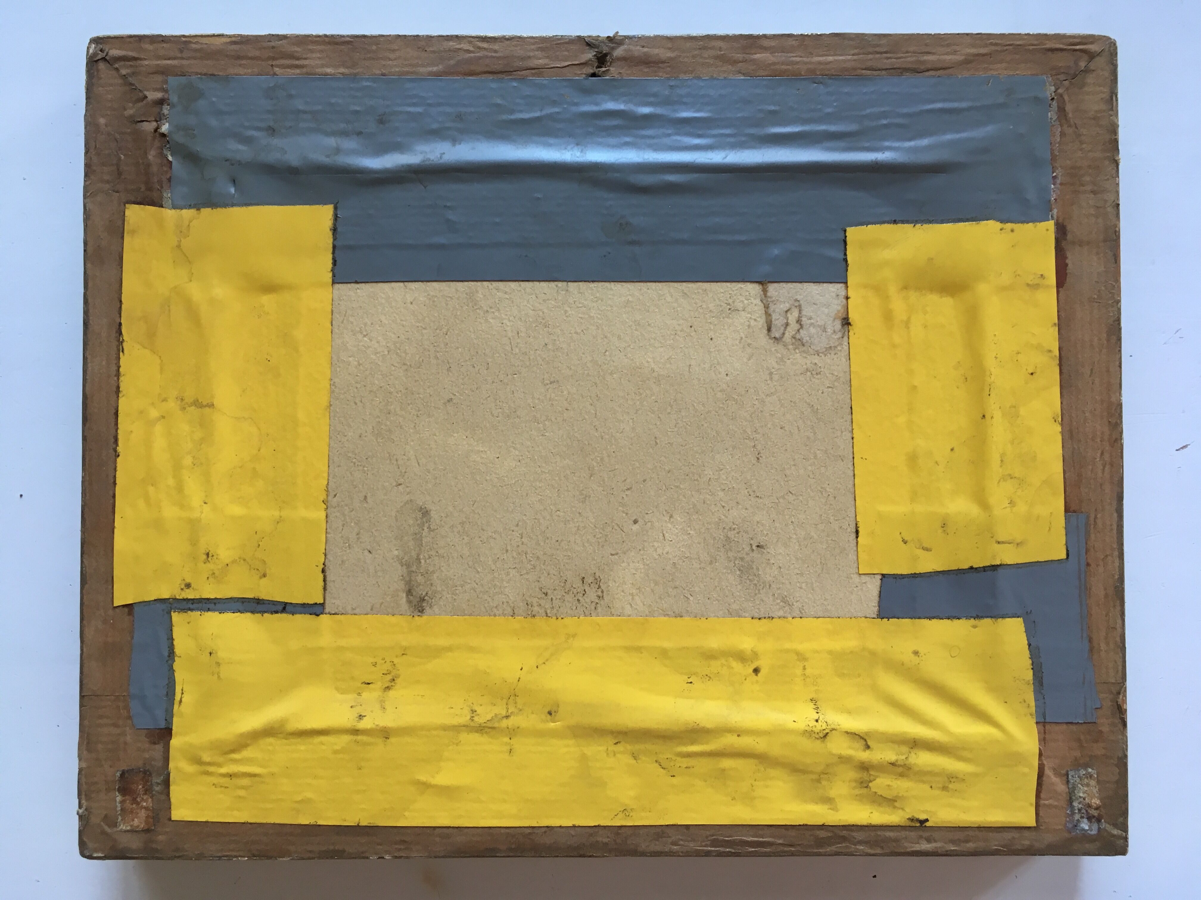 Set of 2 paintings bouquets of flowers with golden frame (signed Morgan)