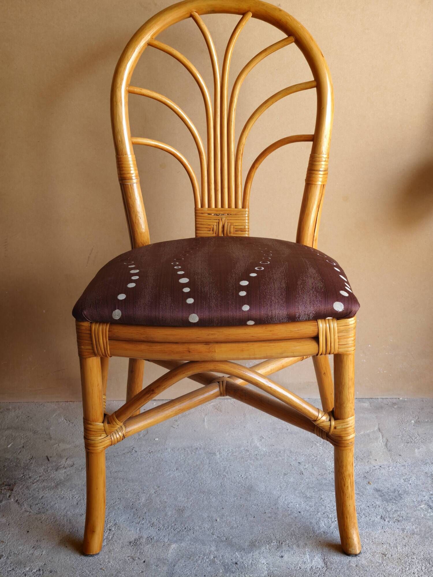 4 chaises en bambou
