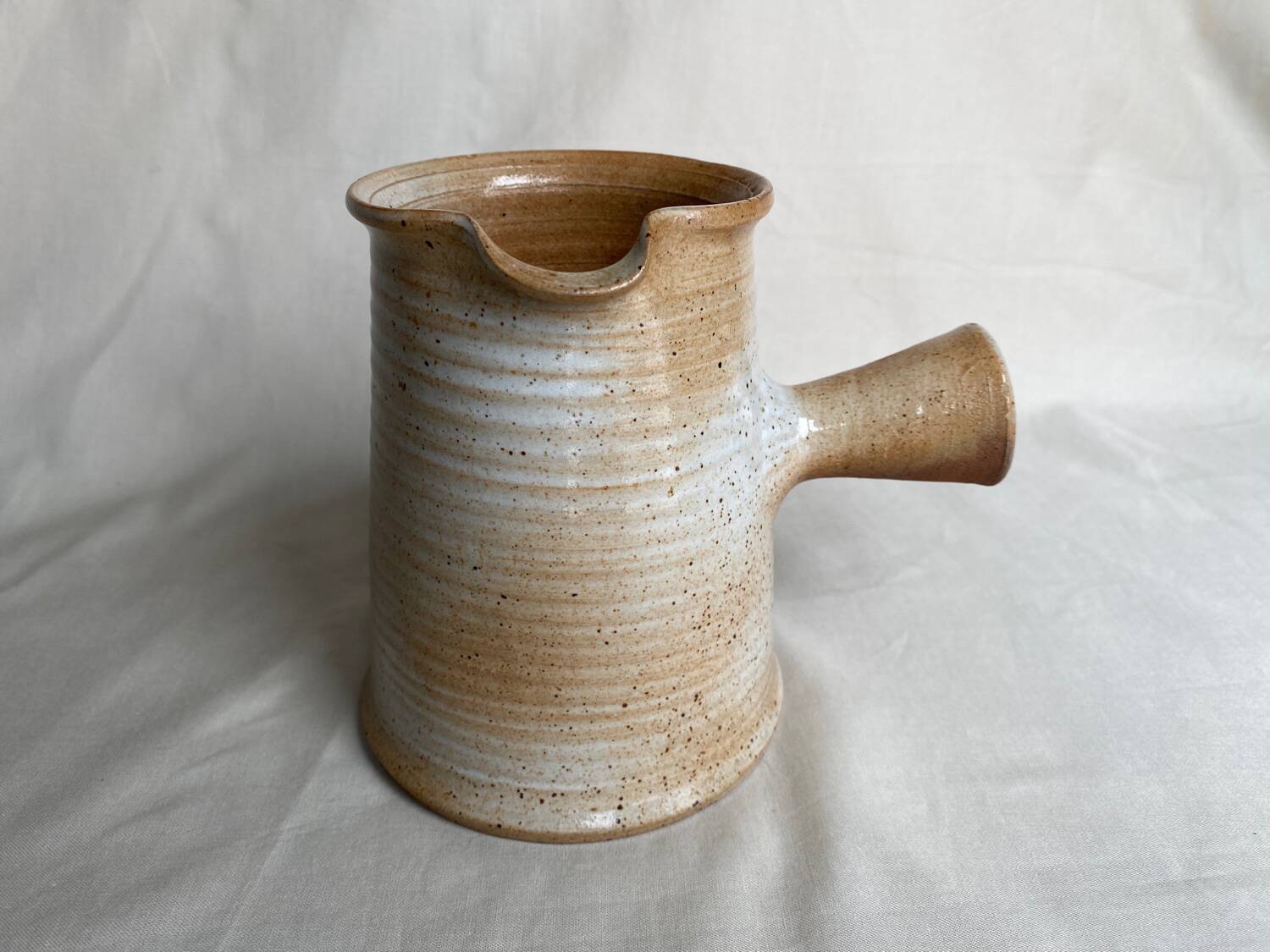 Jug / Sauceboat Stoneware from the Marsh