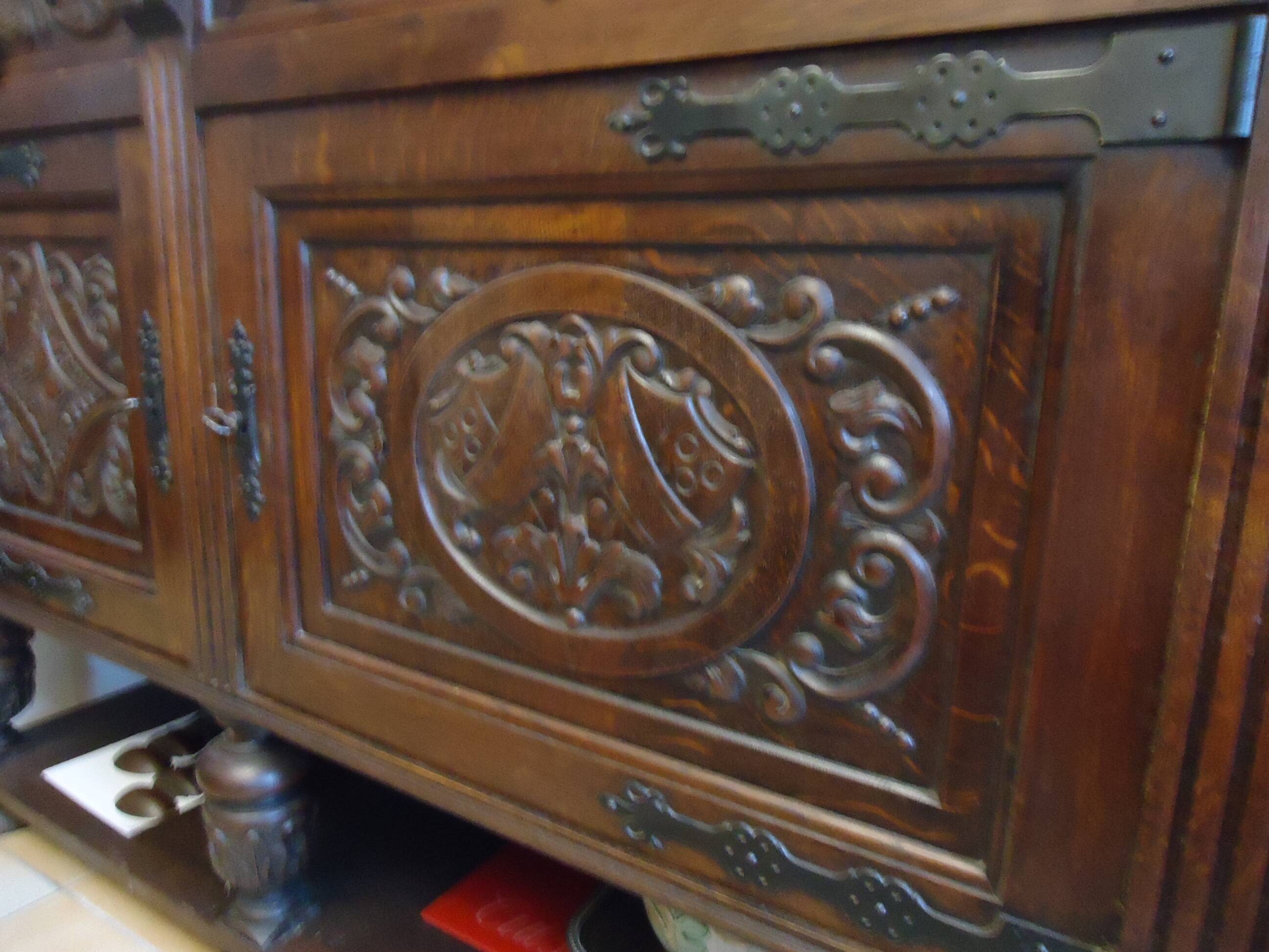 Sideboard with 3 doors / 3 drawers