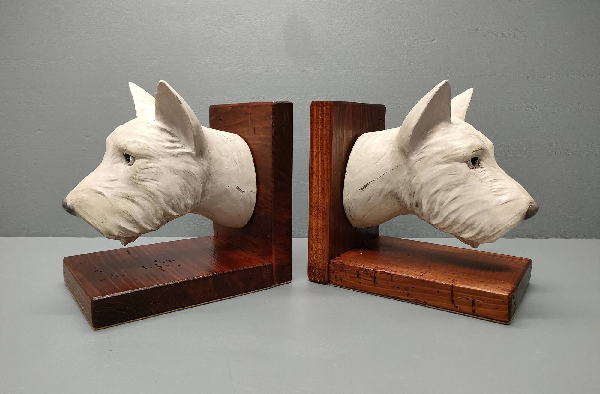Dog head bookends ~ composite resin ~ vintage from the 70s/80s ~ england
