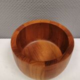 Beautiful large teak bowl from the 1970s by Nissen Denmark