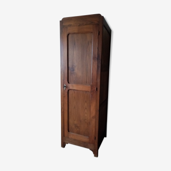 Armoire parisienne