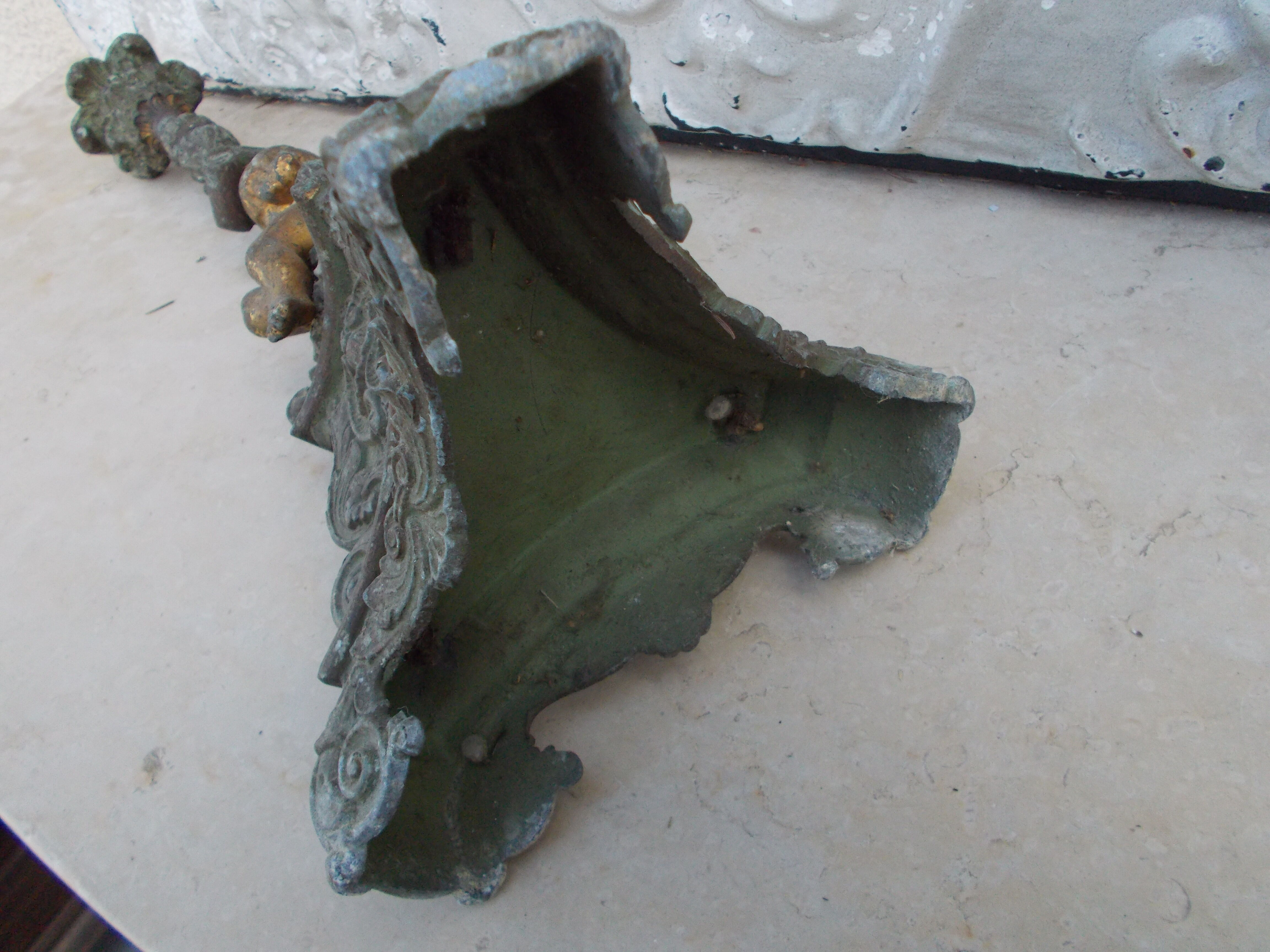 Bougeoir ancien putto regule
