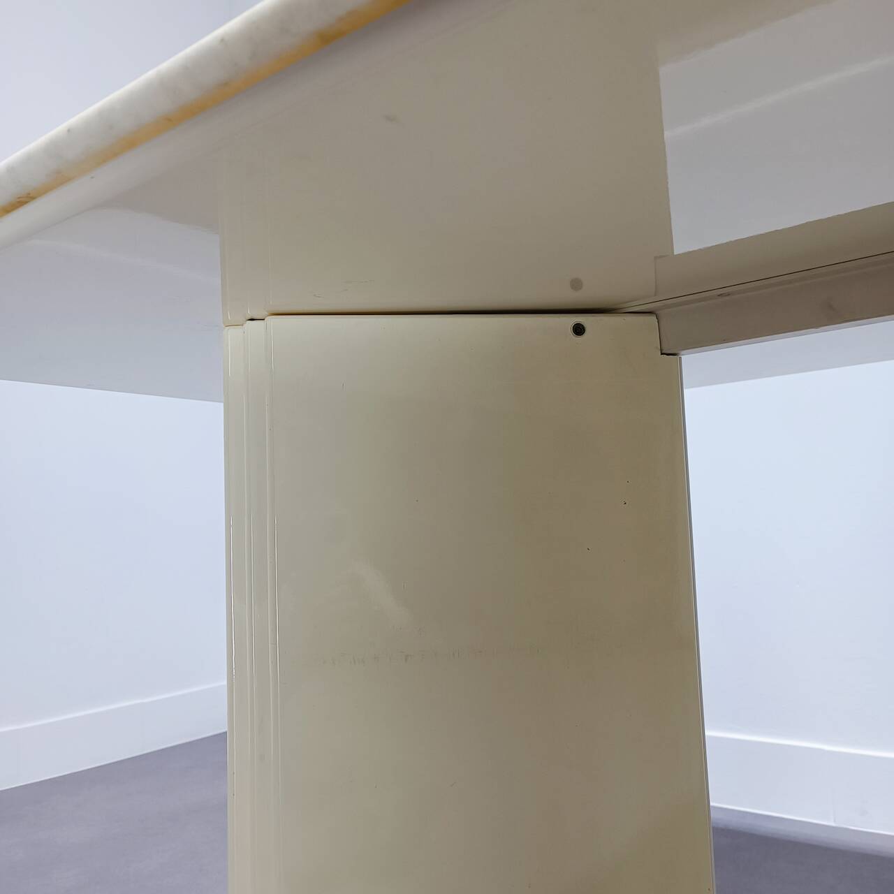 Rare table à manger kazuhide takahama "olinto" plateau en marbre - b&b italia