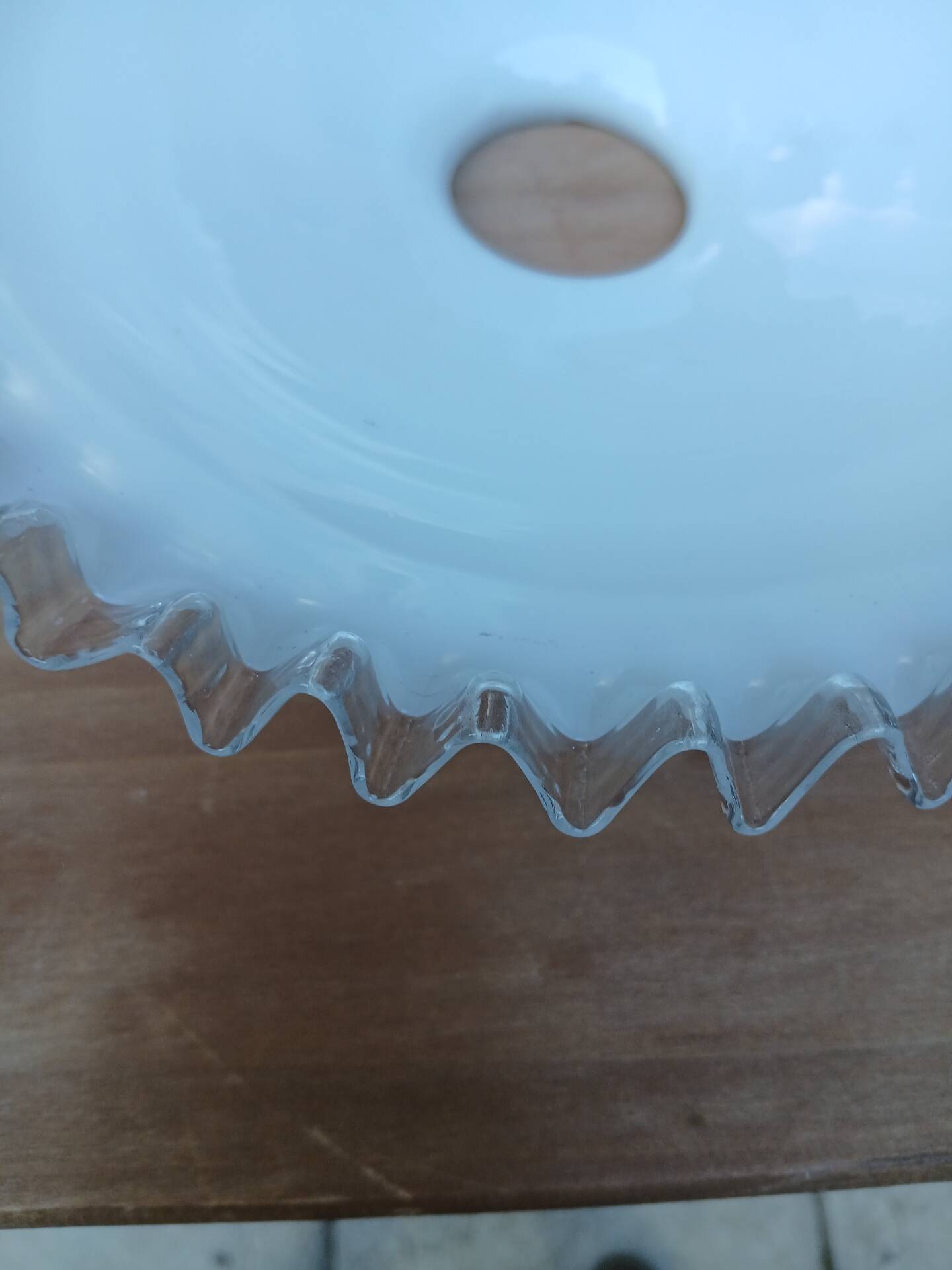 2 vintage opaline suspensions