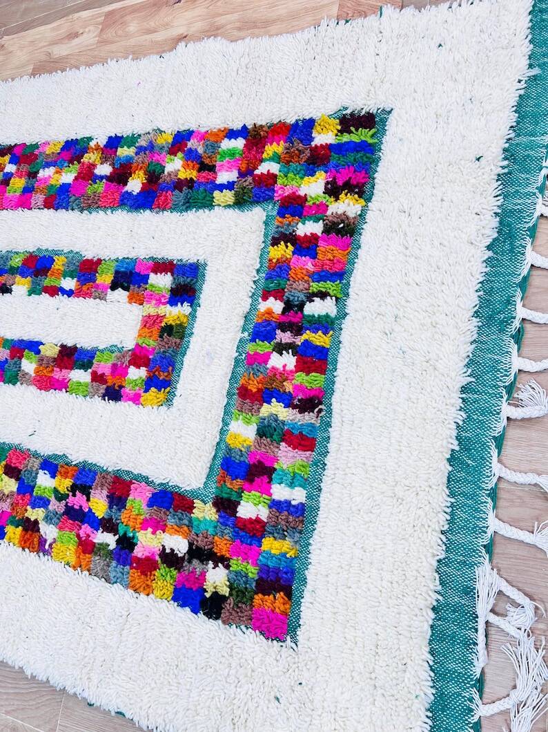 Traditional Moroccan rug 200cmx300cm