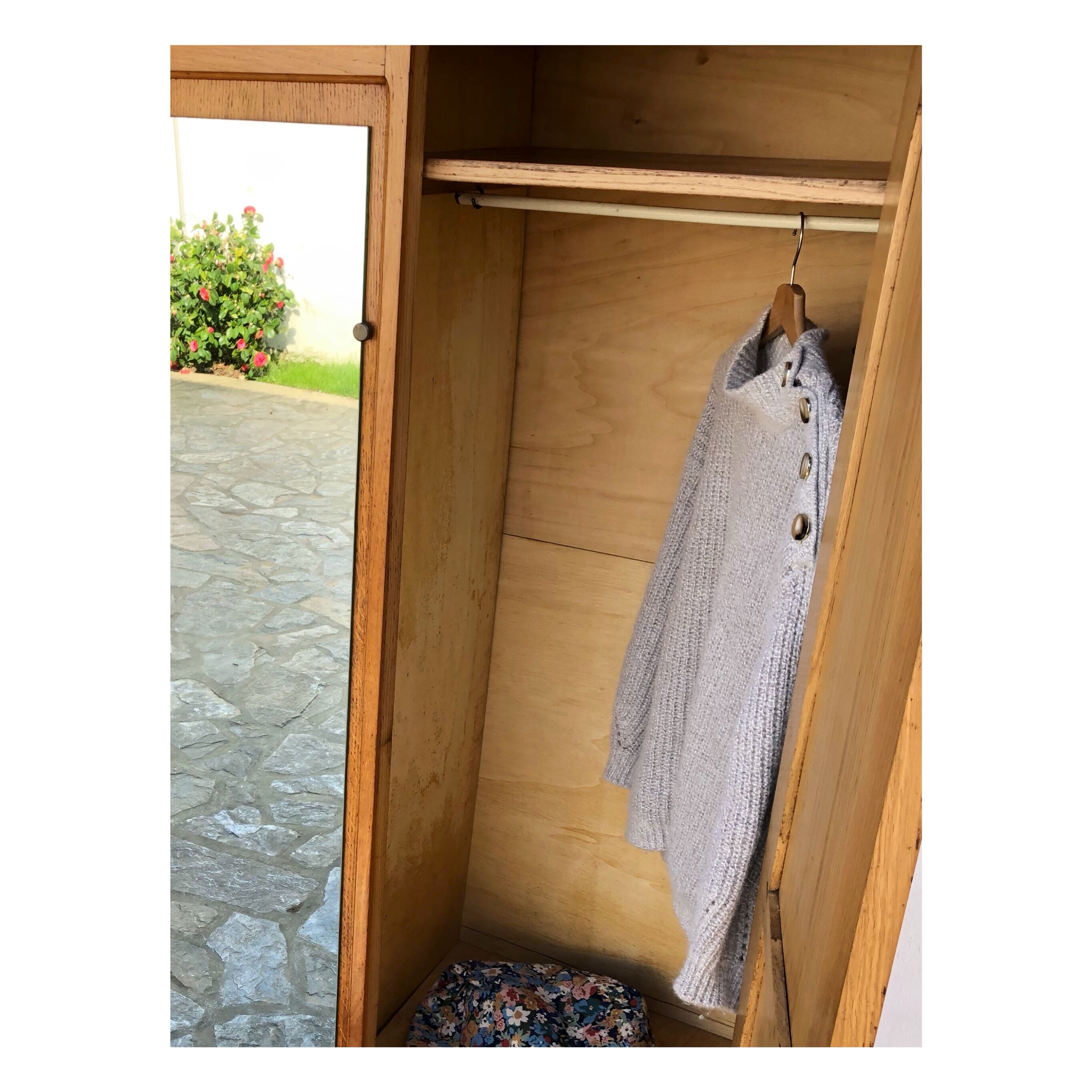 Parisian oak cabinet