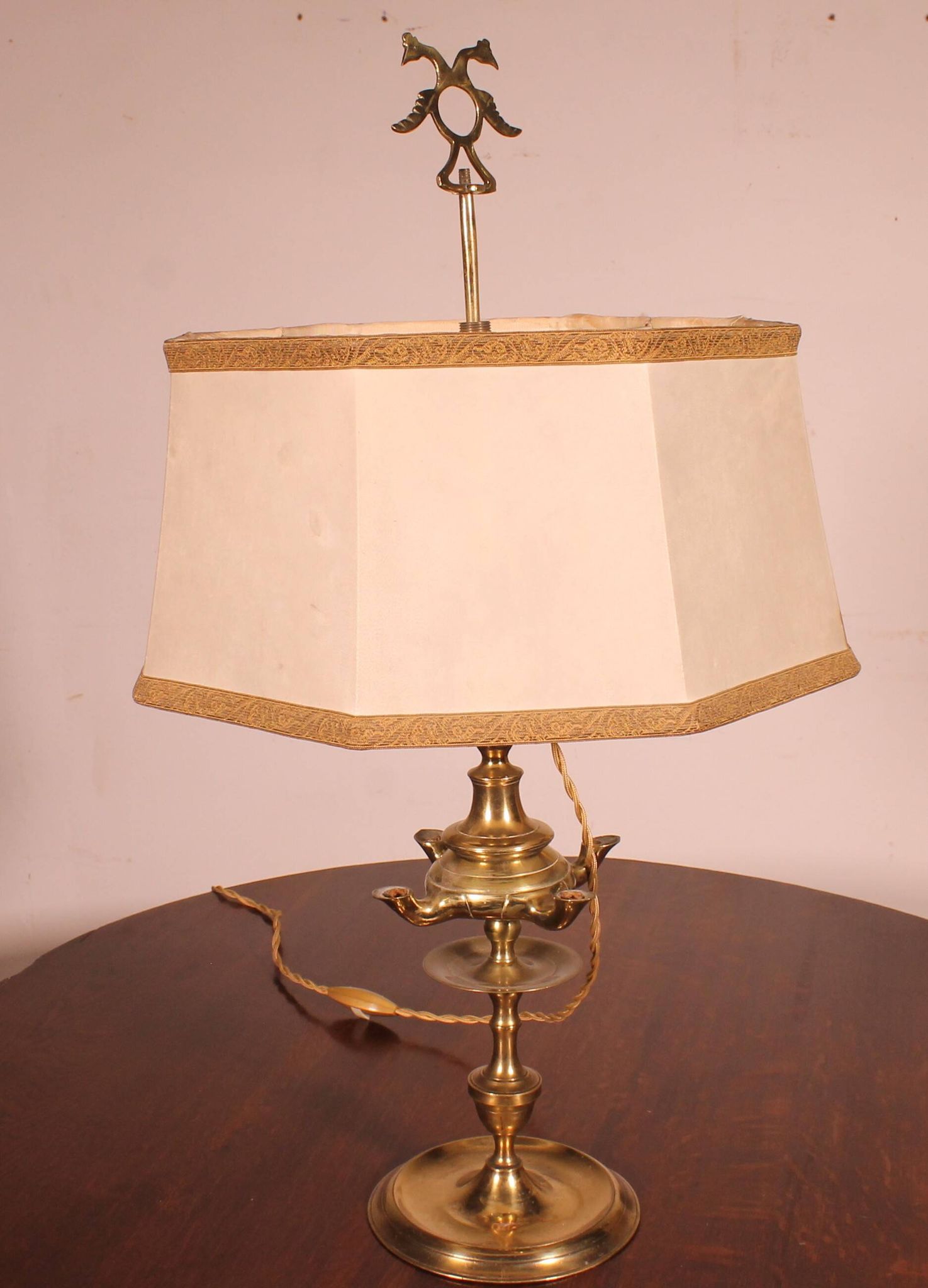 bronze oil lamp - 18th century - Spain converted into a lamp with its shade