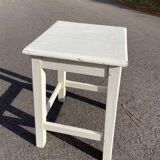Tabouret carré en bois blanc