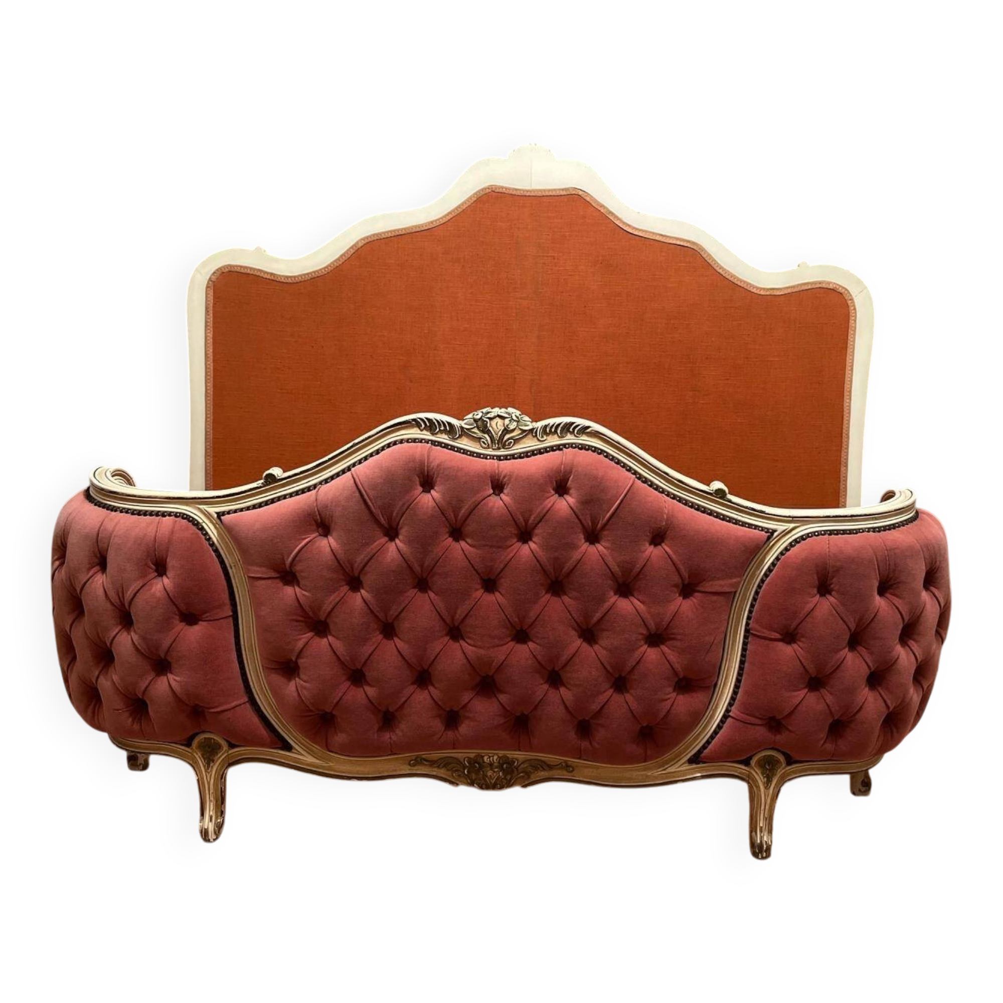 Upholstered bed in rosewood fabric