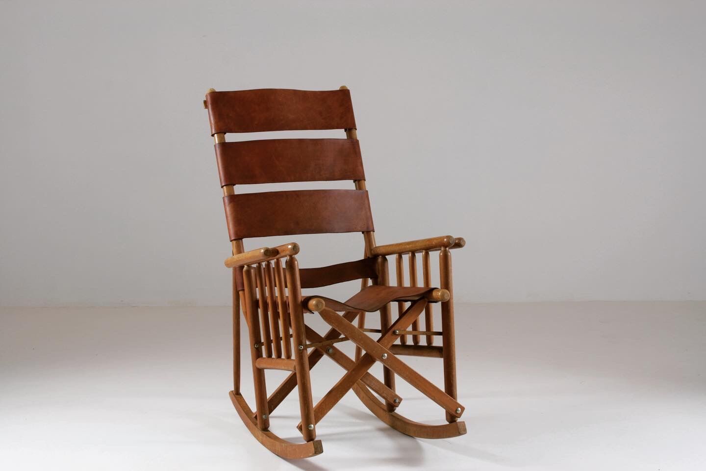 American rocking chair in wood and leather, 1960s