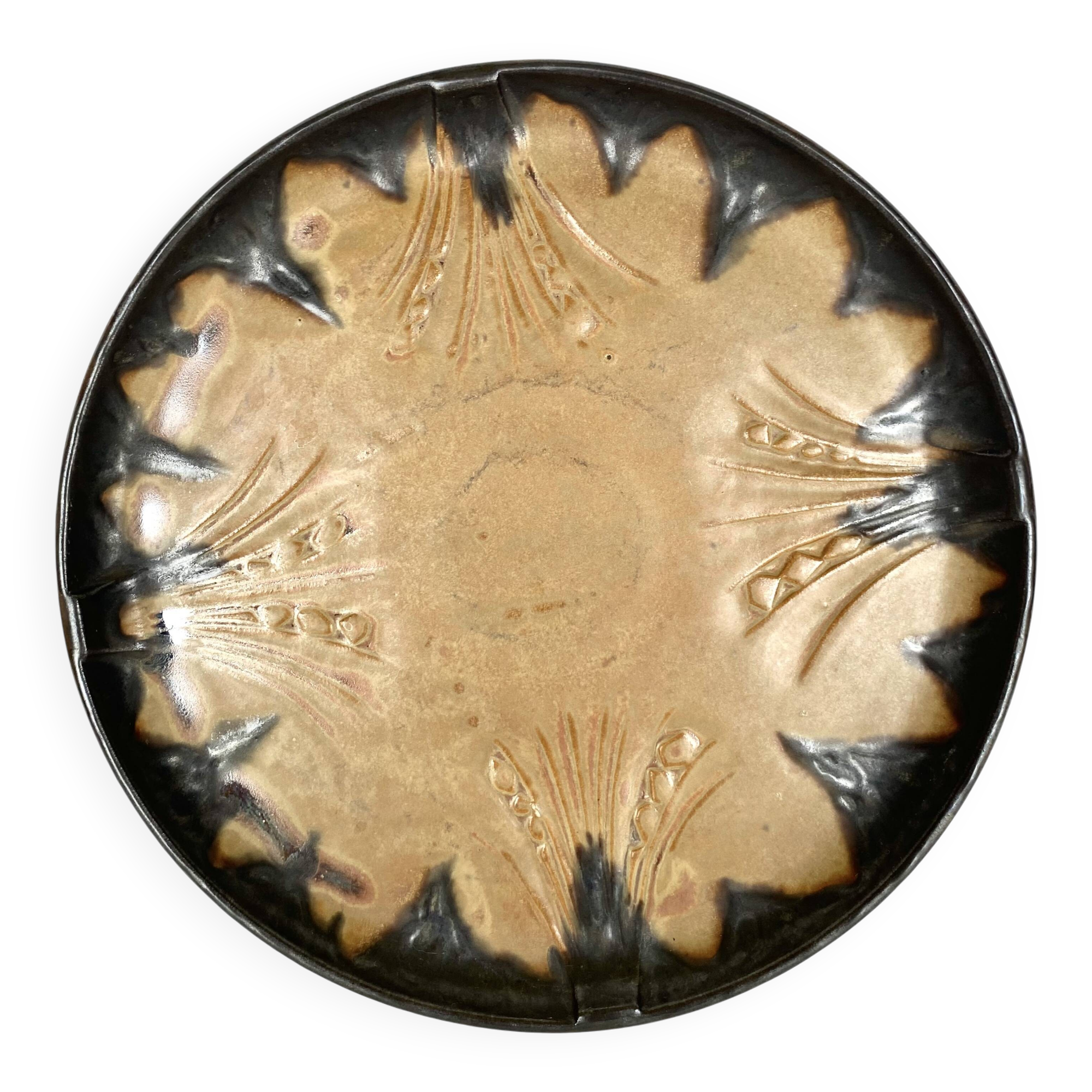 Denbac plate, flame-decorated ceramic