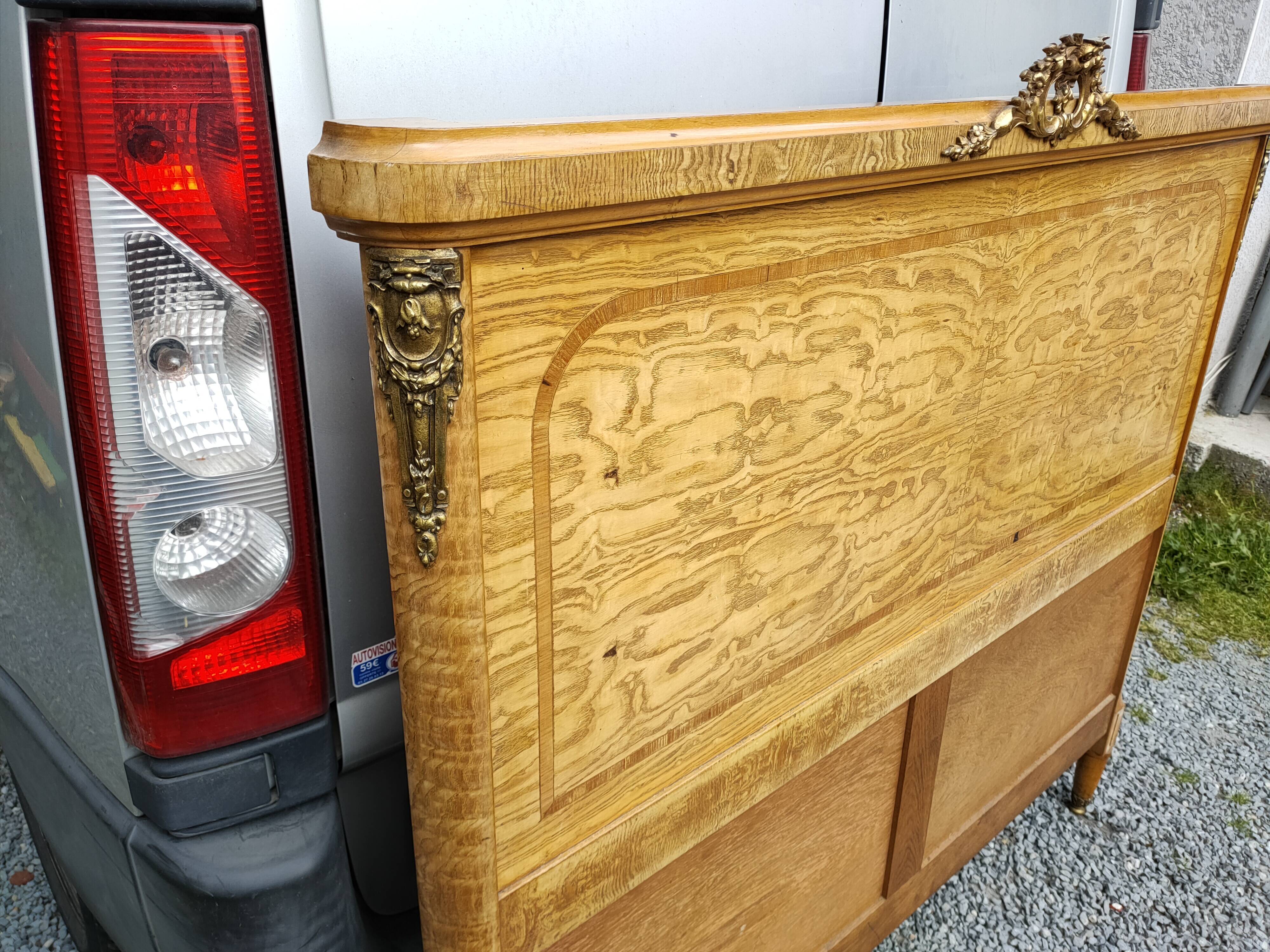 Antique style headboard
