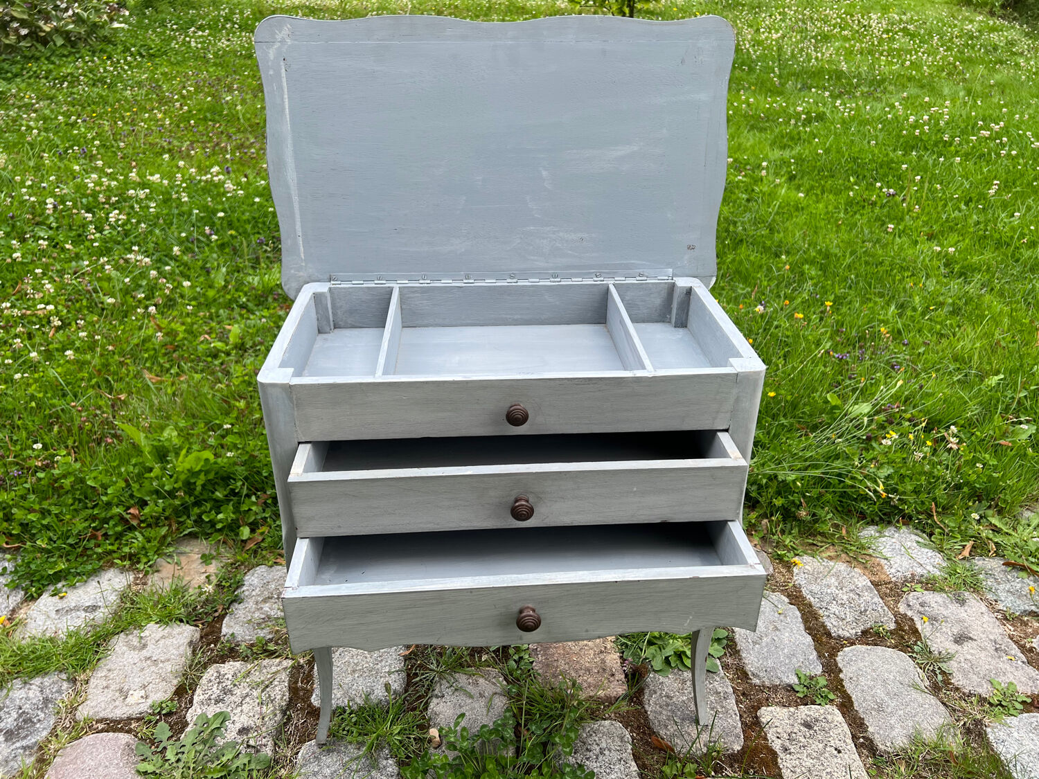 Bedside, lacquered wood worker