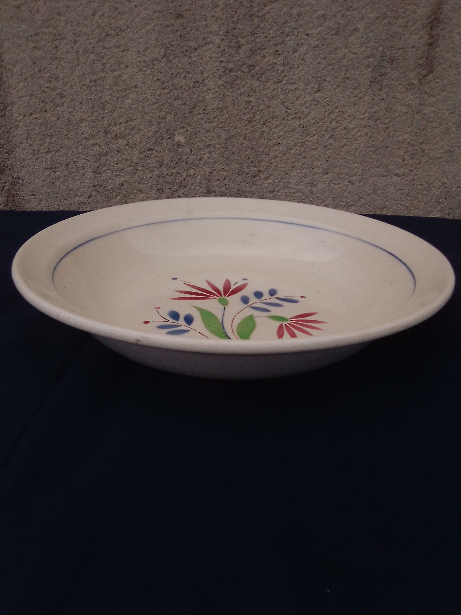Hollow round plate in earthenware KG Lunéville model Rachel diam 28.5 cm