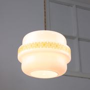 Suspension en verre et laiton du milieu du siècle