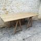 Table de ferme sur tréteaux