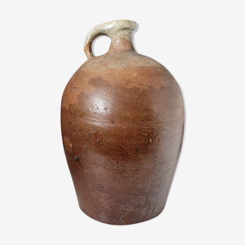 Enamelled sandstone jug