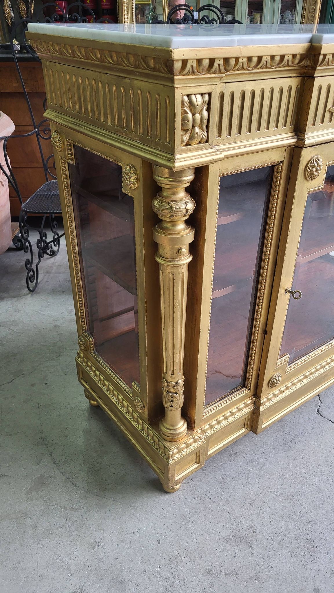 Louis xvi display cabinet in gilded wood