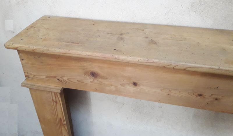 Fireplace mantle XIX l130xh103cm in fir