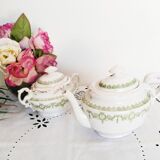 Service à thé  en porcelaine anglaise  , vert et or , antique
