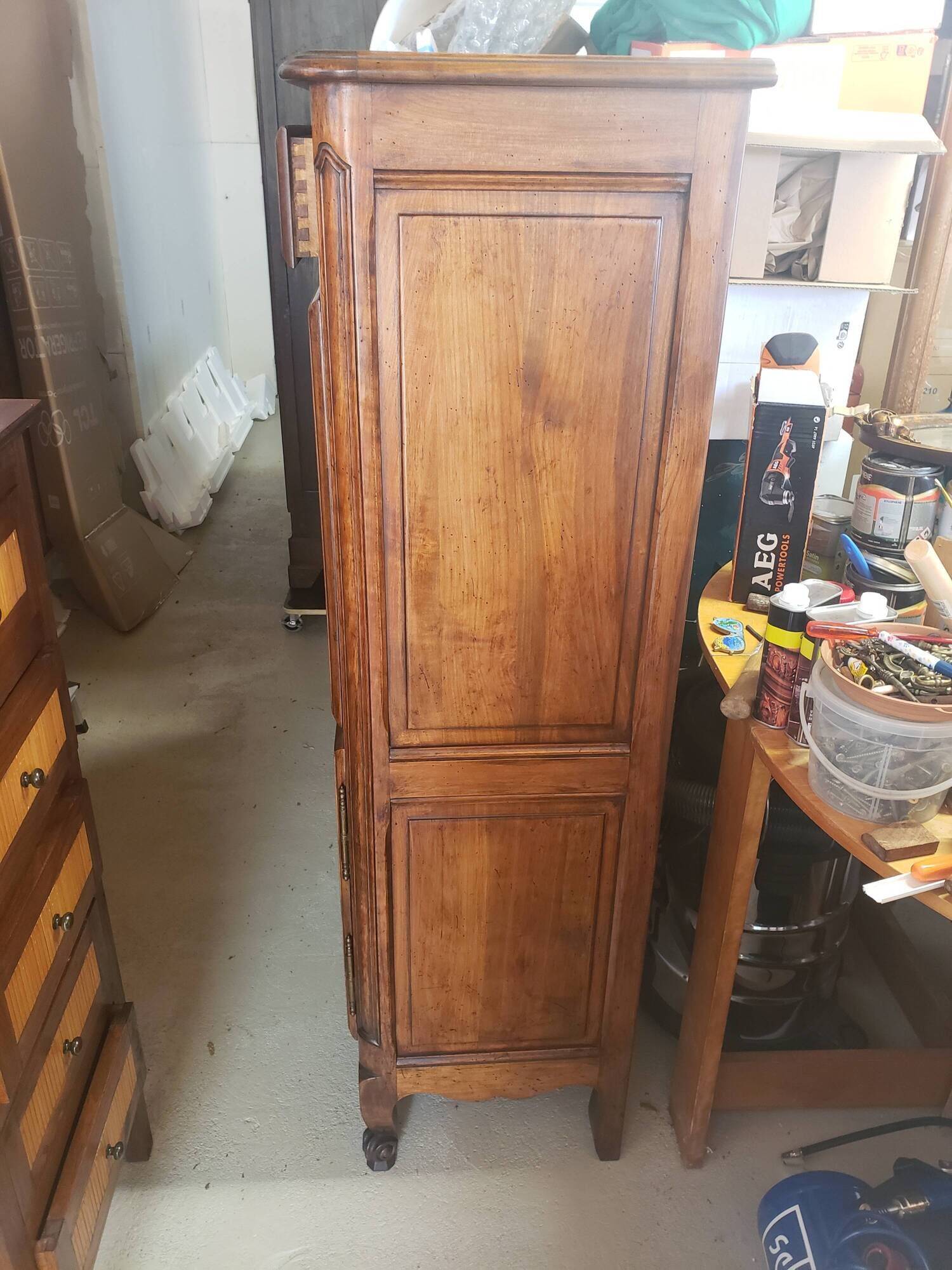 Secrétaire ancien scriban vintage en bois de noyer style Louis XV