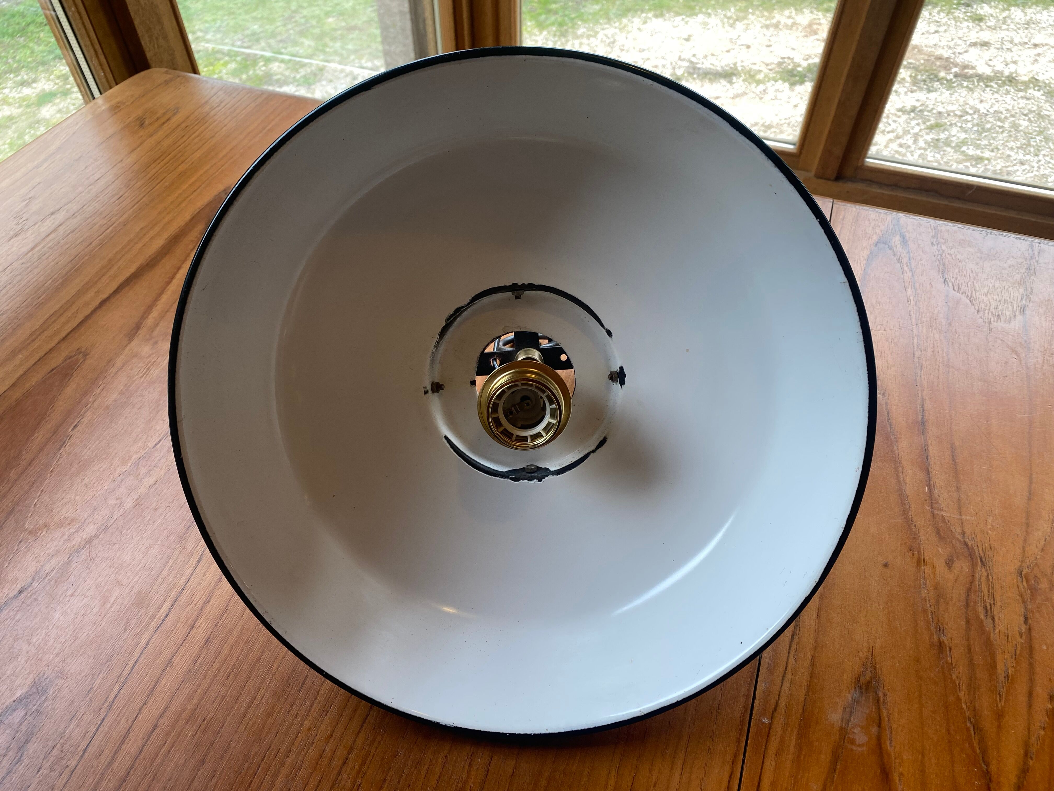 TBE industrial pendant light