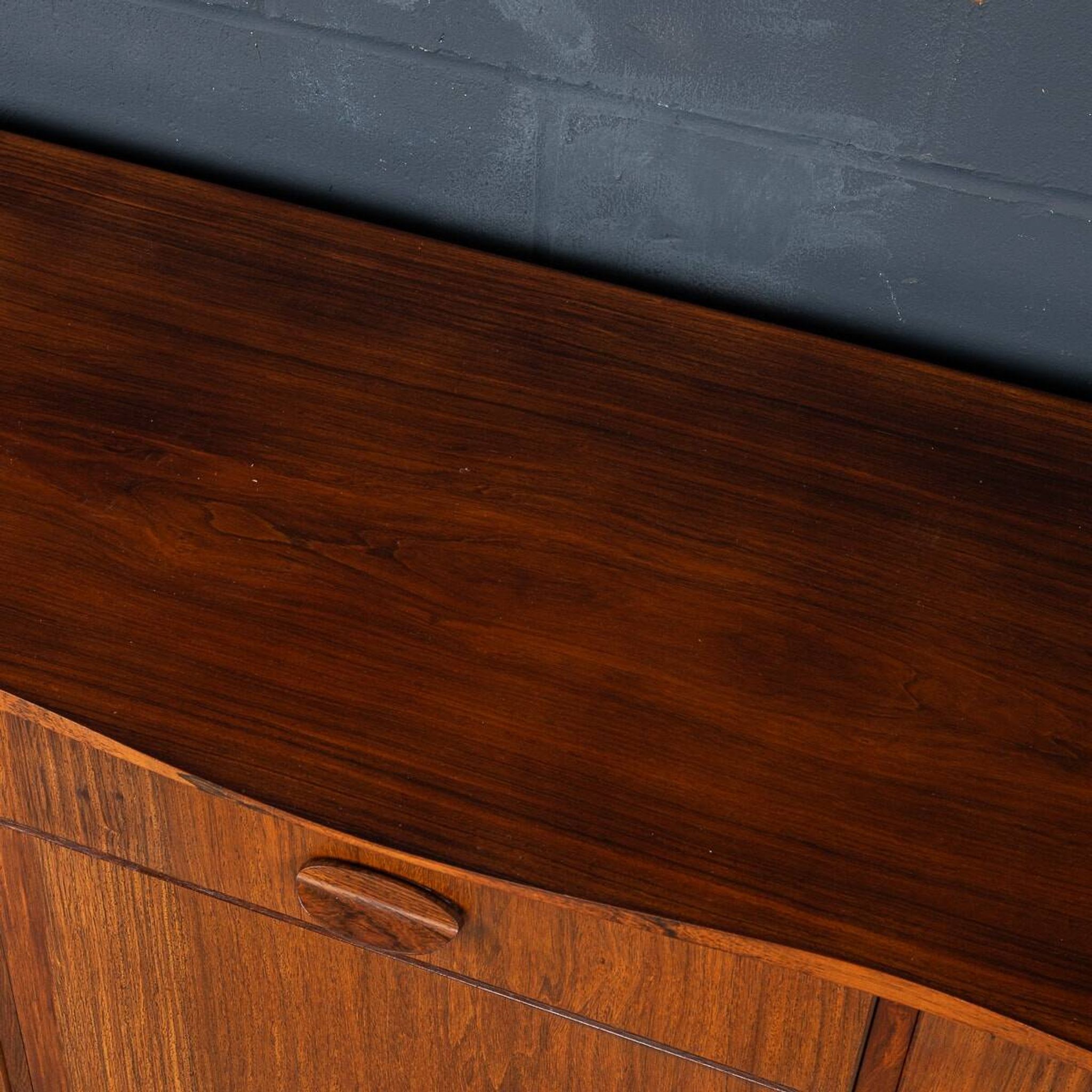 20thC ENGLISH ROSEWOOD SIDEBOARD BY GORDON RUSSELL c.1967
