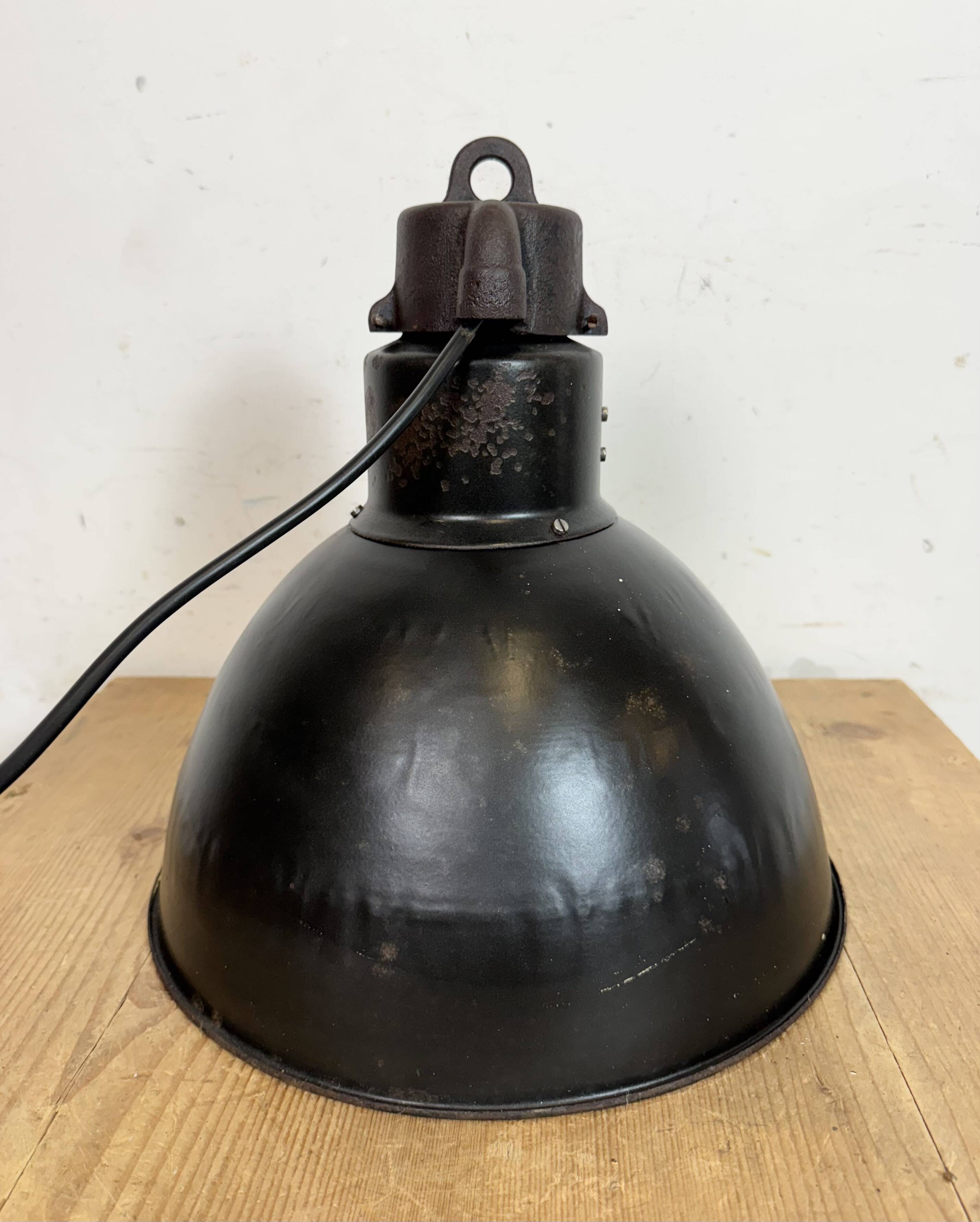 Industrial Bauhaus Black Enamel Pendant Light, 1930s