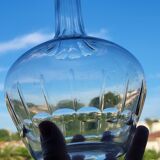 Carafe décanteur forme gondole verre taillé 10 pans cotés plates