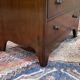 Commode anglaise en acajou des années 1930