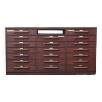 Professional furniture with 20 drawers