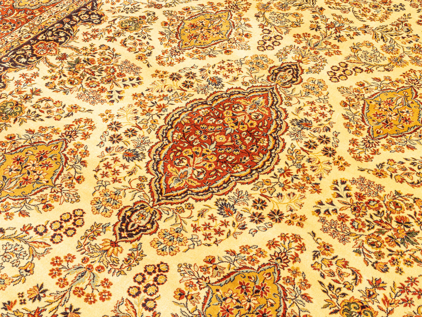 1960s carpet , 250 x 345