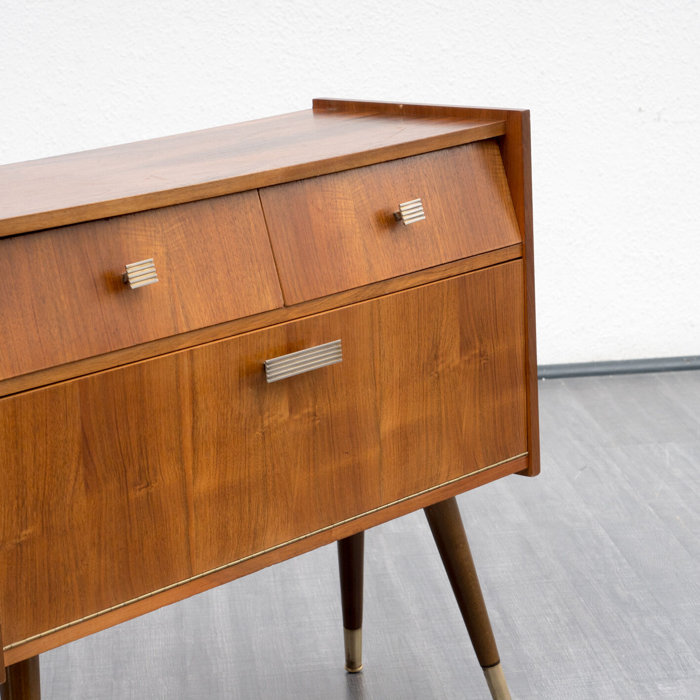 Buffet années 50, bois de noyer