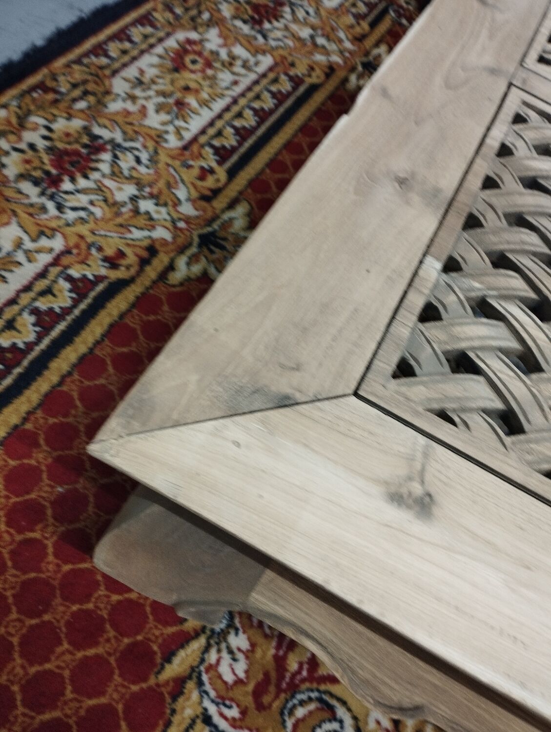 Coffee table "opium"