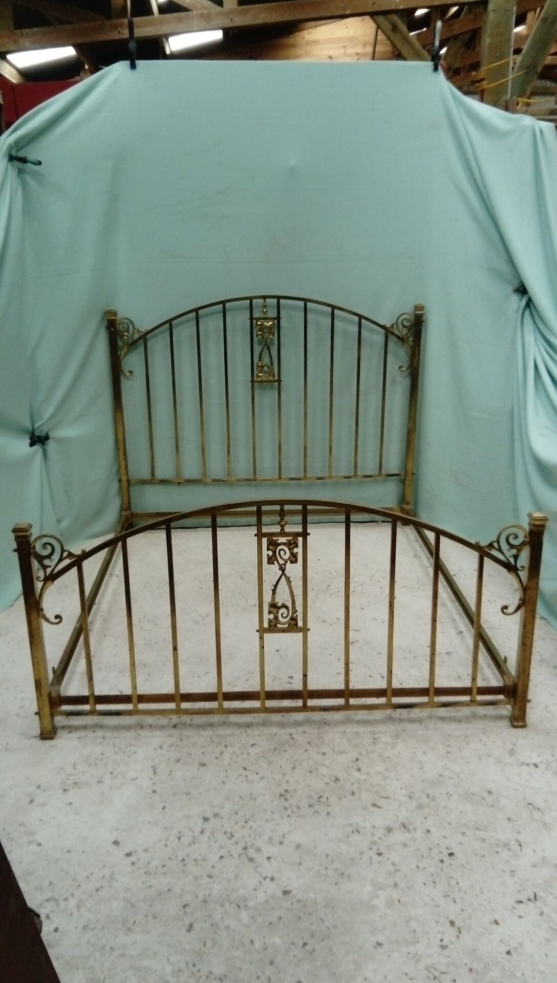 New art brass bed