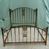 Lit art nouveau en laiton