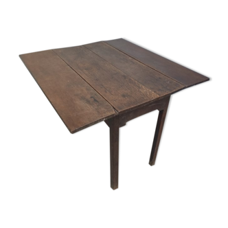 Foldable oak table