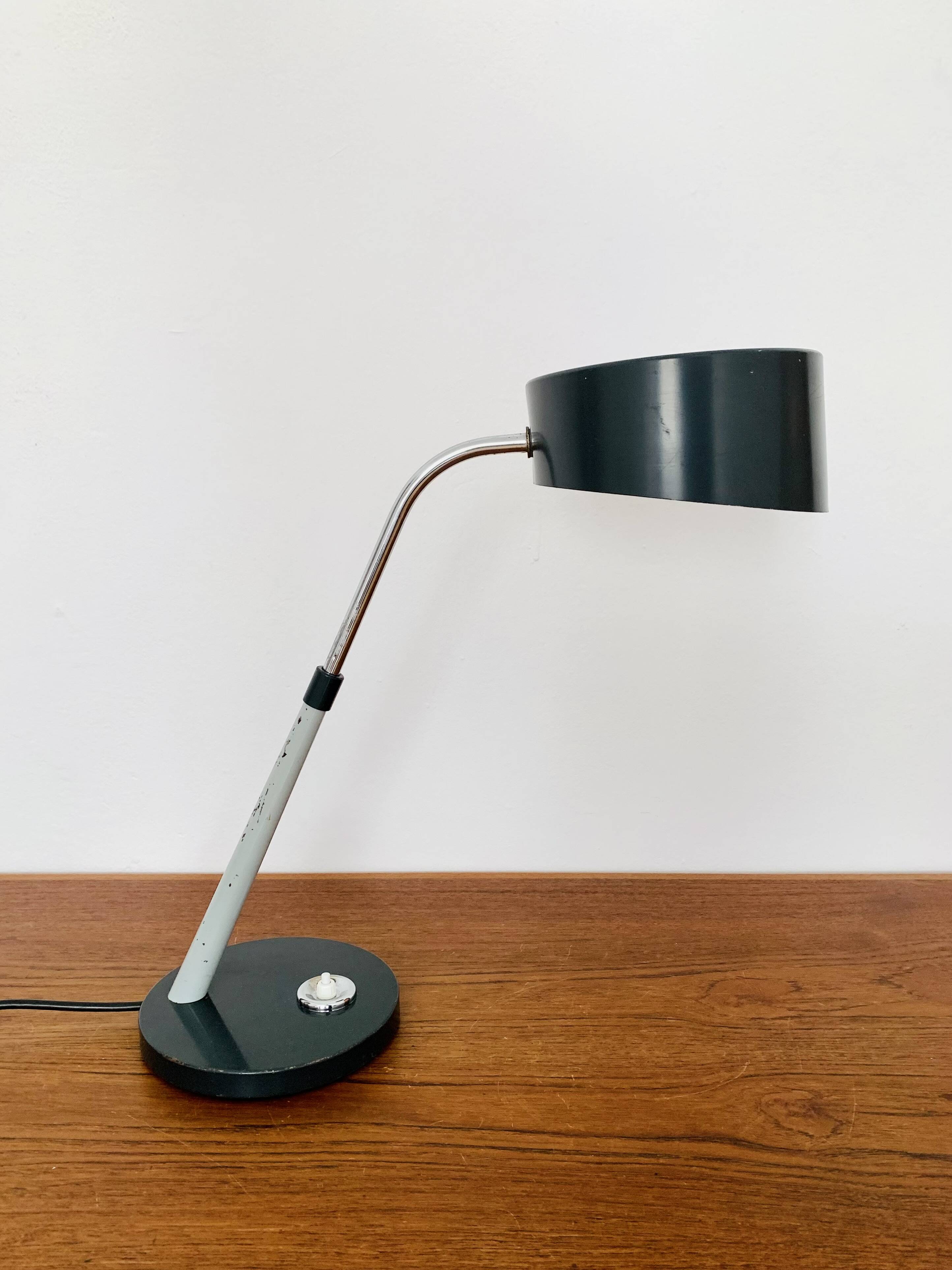 Lampe de table industrielle en métal français