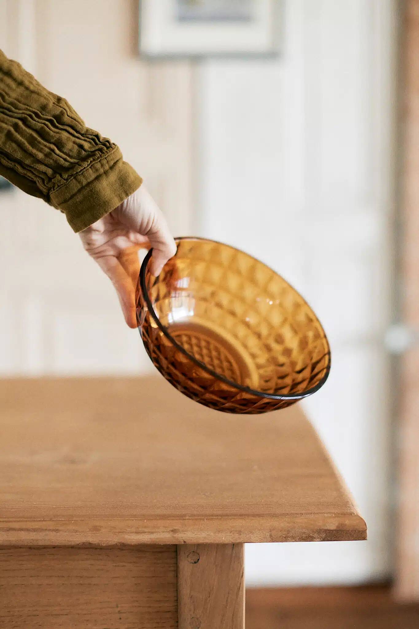 Amber vintage plate "Narcisse"