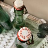 Bouteilles en verre anciennes