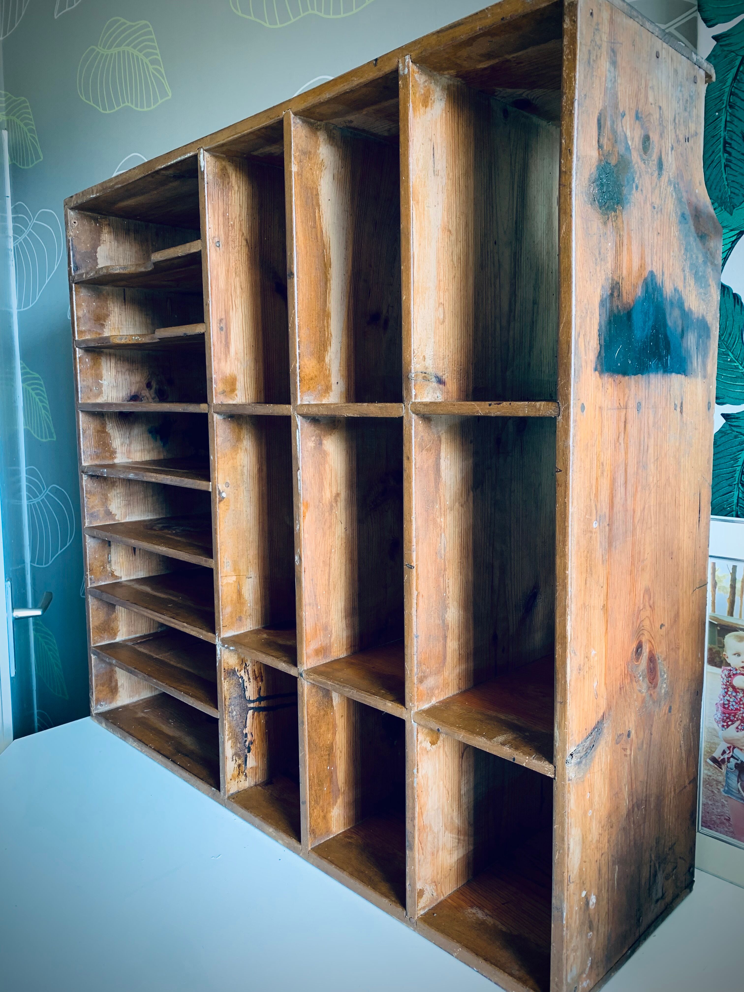Shelf with workshop lockers