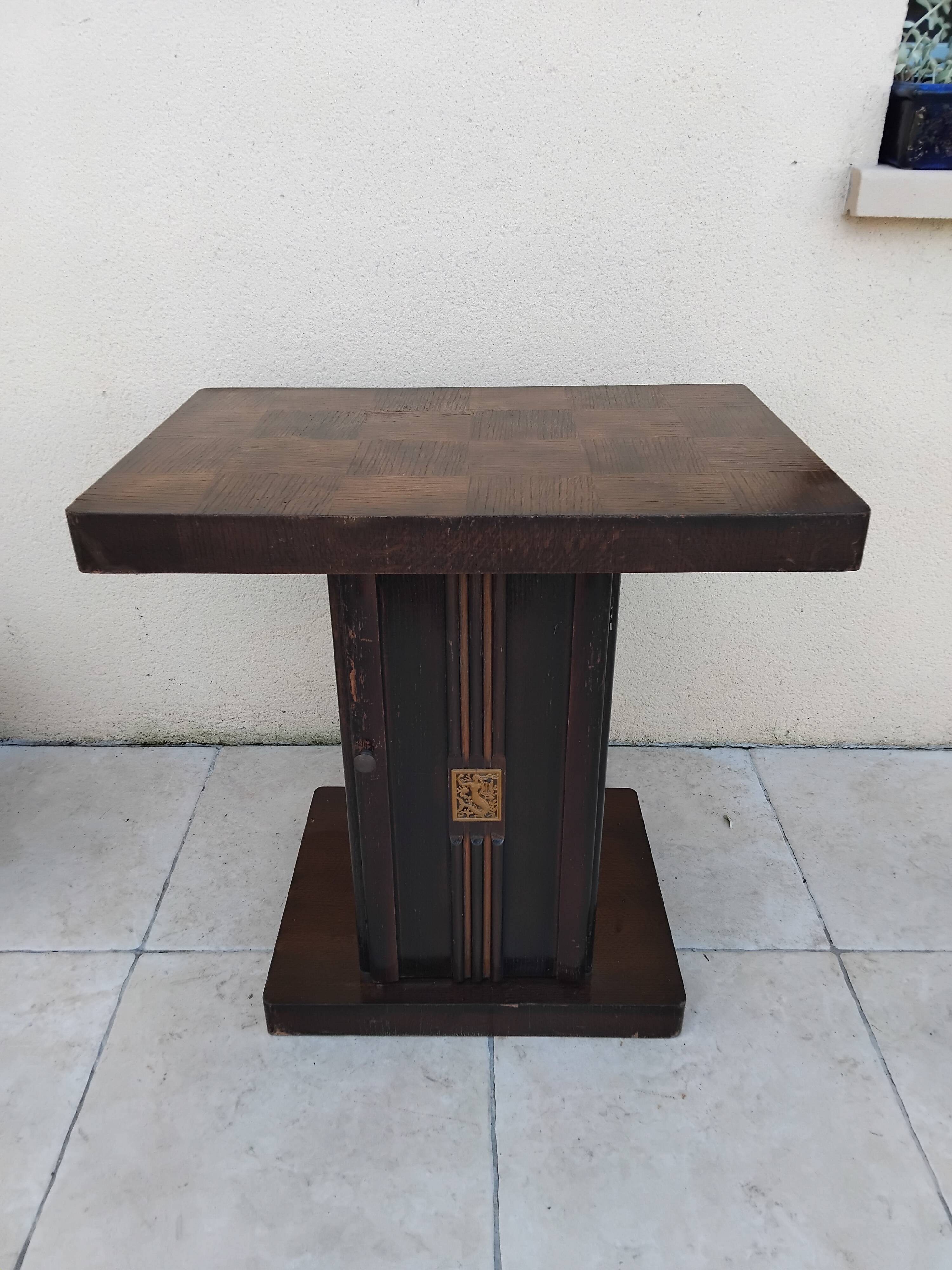 Vintage art deco bar or games table