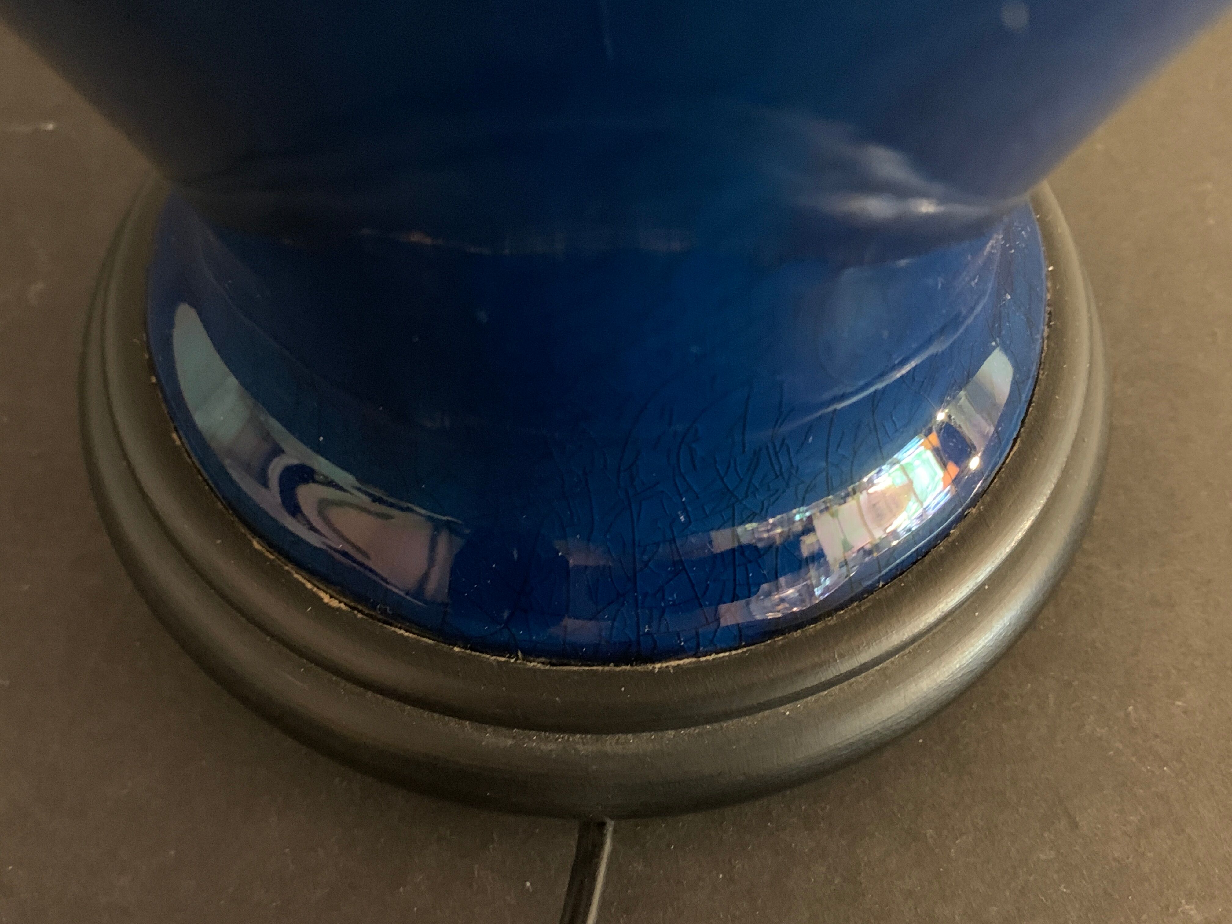 Cracked ceramic lamp base, 1970