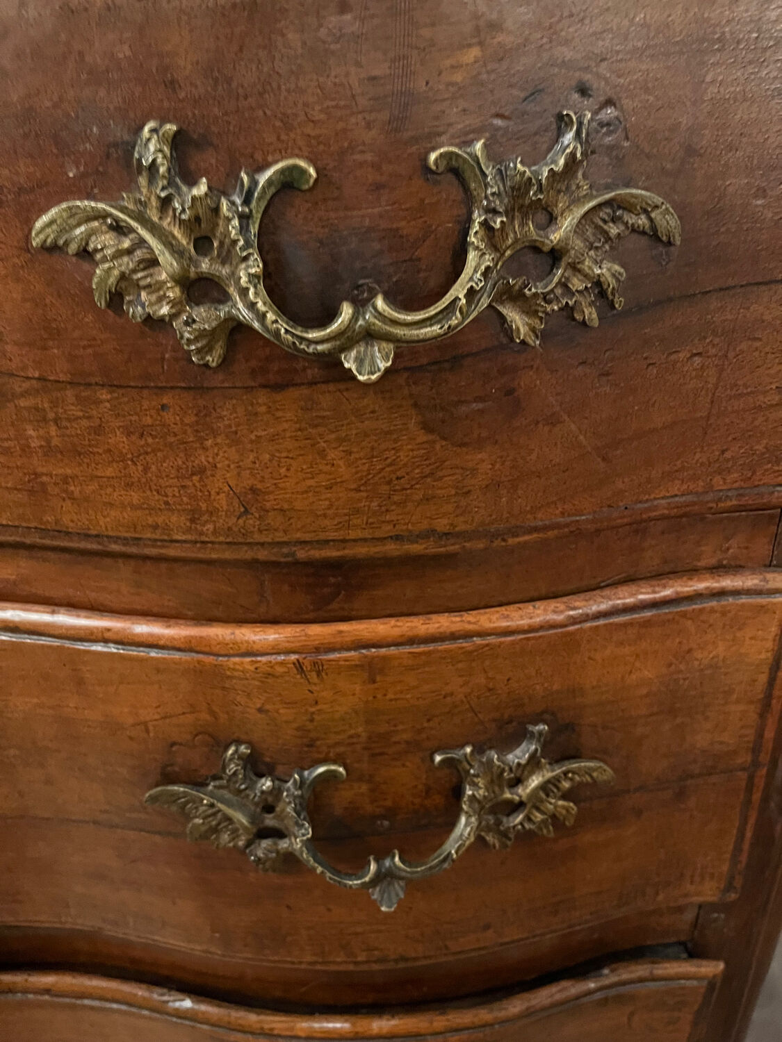 XVIII double crossbow chest of drawers