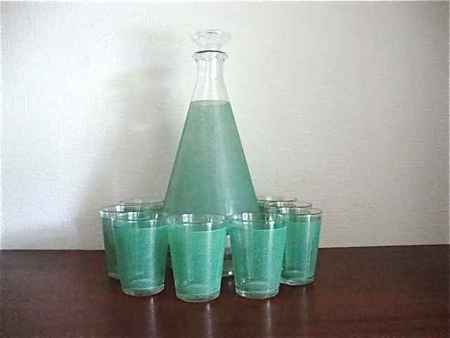 Carafe service and 8 glasses